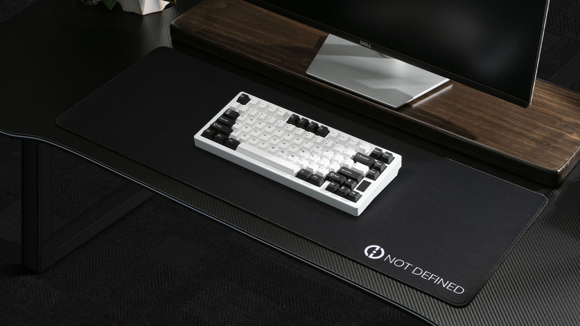 ND75 Deskmat