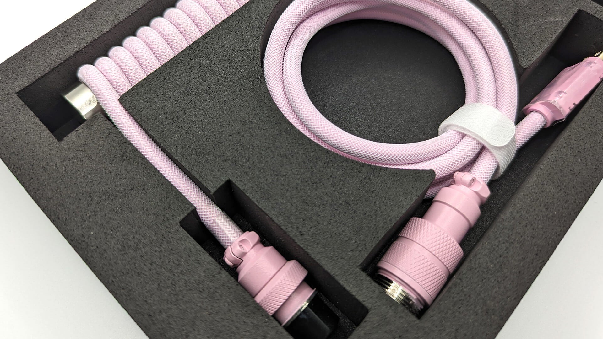 Zoom65 V2 x Soul Land Coiled Cable [In Stock]