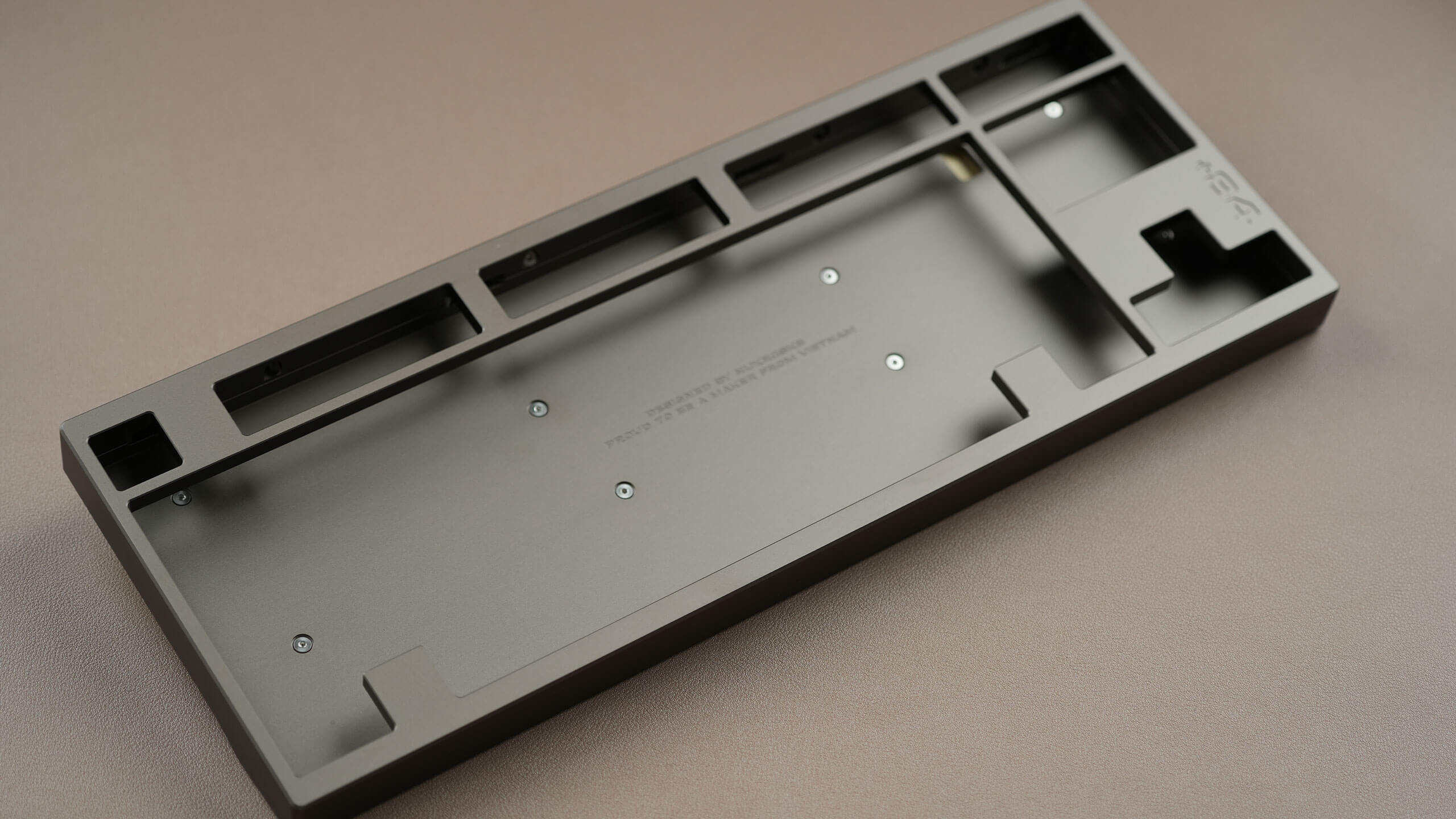 Nuxros +84 TKL [Group Buy]