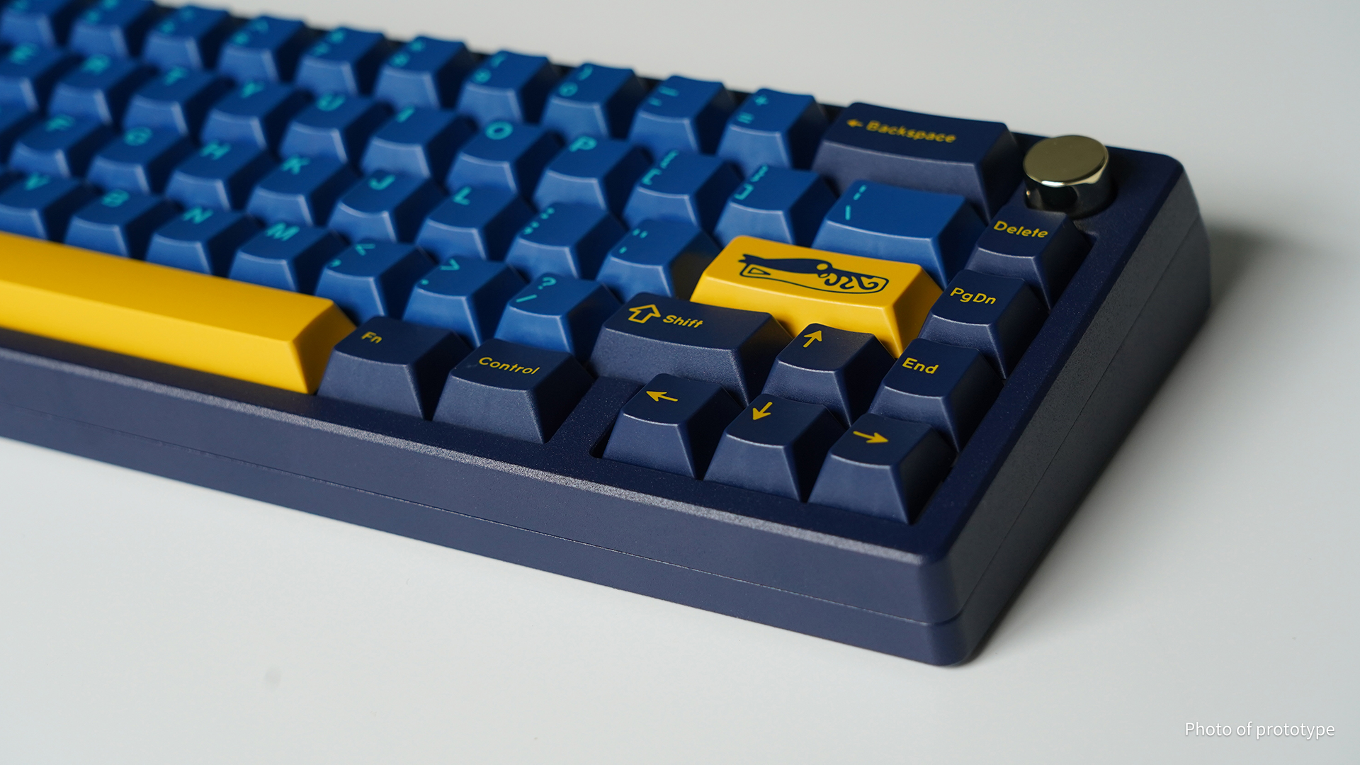 Zoom65: Essential Edition R2 - Air Express [Pre-order]